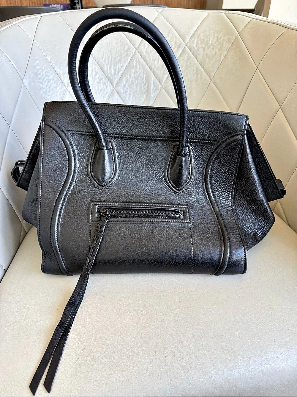 CELINE Luggage Leather Tote in Black